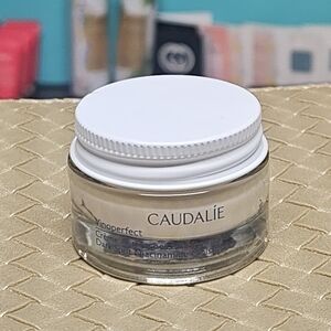 Caudalie Vinoperfect Dark Spot Cream - White